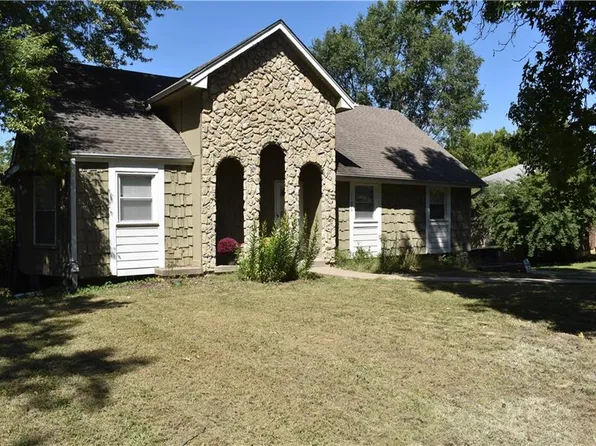 11006 Olive St, Kansas City, MO 64131