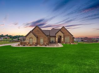 304 Spring View Ct, Springtown, TX 76082