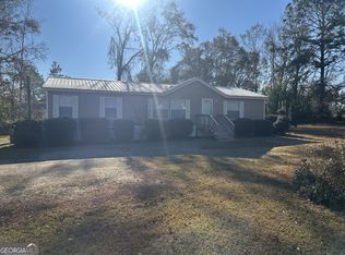 437 Burkhalter Cir, Claxton, GA 30417