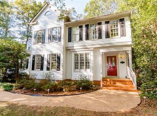 5719 Maple Brook Dr, Midlothian, VA 23112