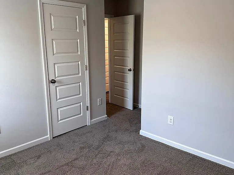 70 Cypress Ct — Photo 8