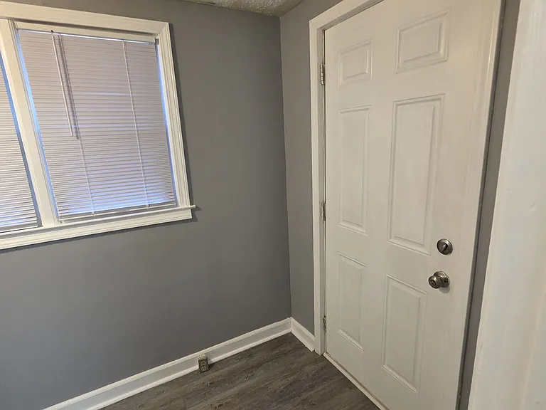 500 Blair St — Photo 13