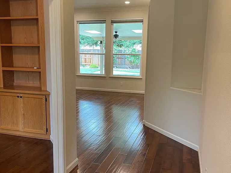 1213 Regina St — Photo 20