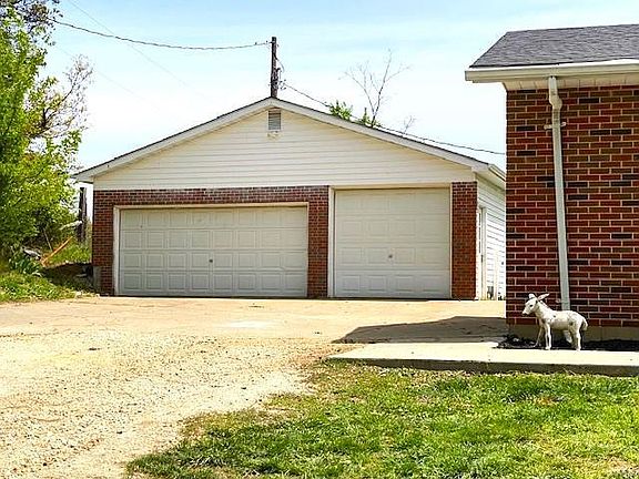 2nd image of 128 Coolwater Dr