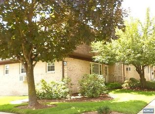 176 S Washington Ave APT C4, Bergenfield, NJ 07621