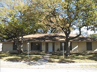 5th image of 1408 Mosswood Ln