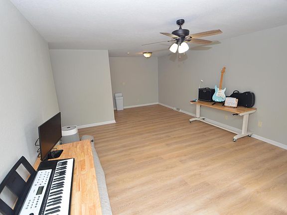 4th image of 4110 S Troy AVENUE
