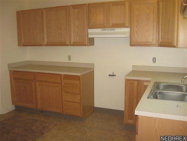 4th image of 4123 Woodmere Dr