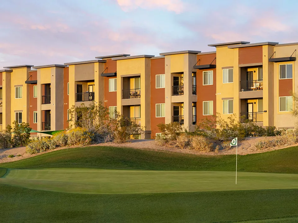 Longbow Luxury Apartments