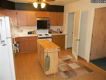 5th image of 2833 Pease Dr #D410