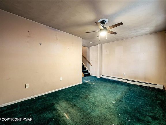 3rd image of 17 Griffith Ln