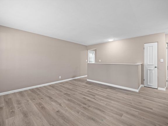3rd image of 22 Manor Dr #2