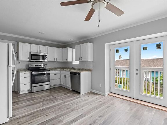2nd image of 3609 Avenue S 1/2 APT 4