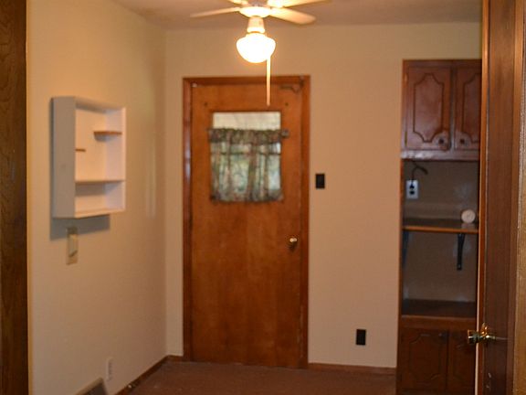 5th image of 23712 Nora St