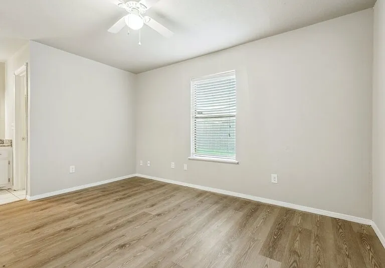 12225 SW 14th St — Photo 9
