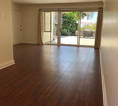 5th image of 633 Ocean Ave APT 17