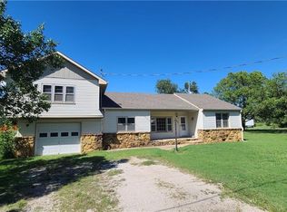 1953 E 1st St, Fort Scott, KS 66701