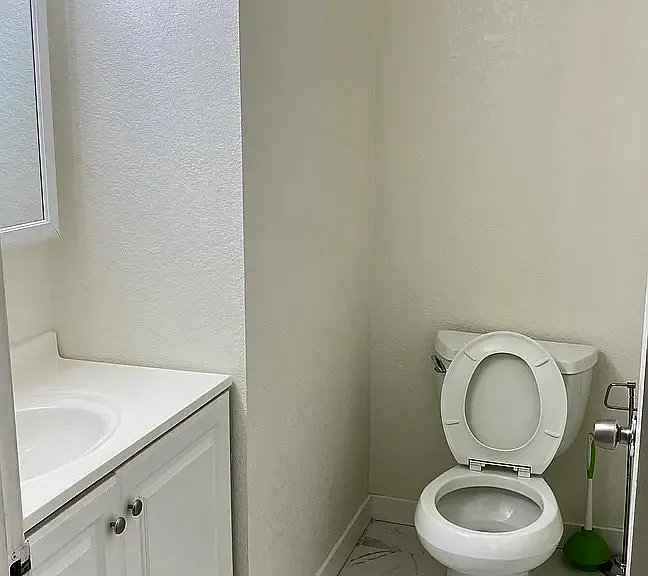 4052 Mahaila Ave #F — Photo 16