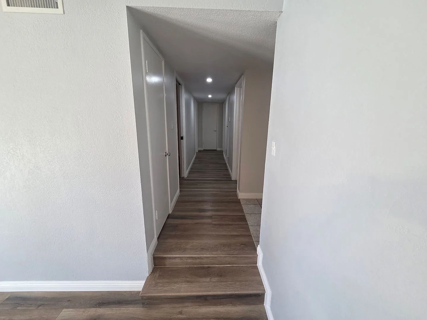 Beautiful 3 Bedroom Home in Covina — Photo 3