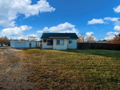 2905 N Center Rd, Flint, MI, 48506