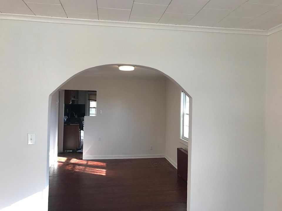 1st image of 6 Henry Street # Fl 2nd