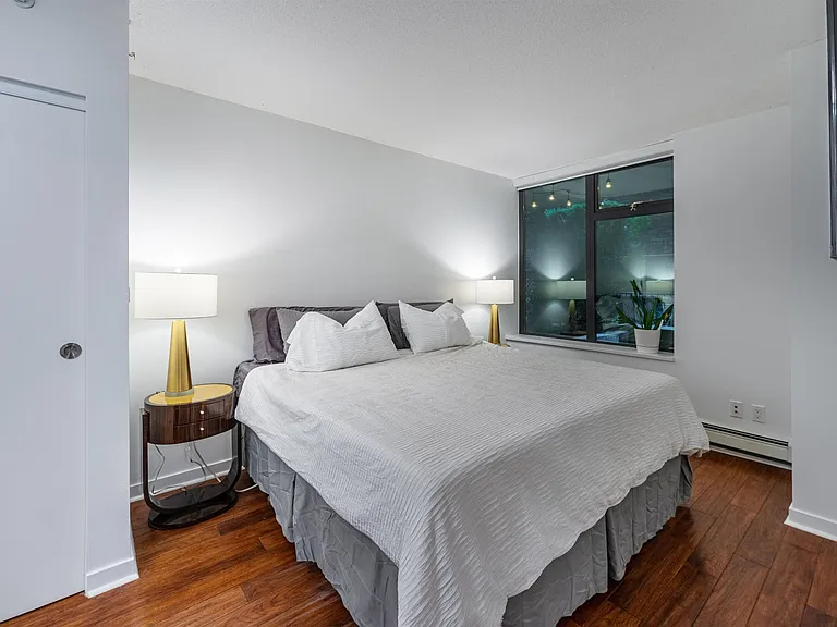 66 Cordova St W #206 — Photo 6