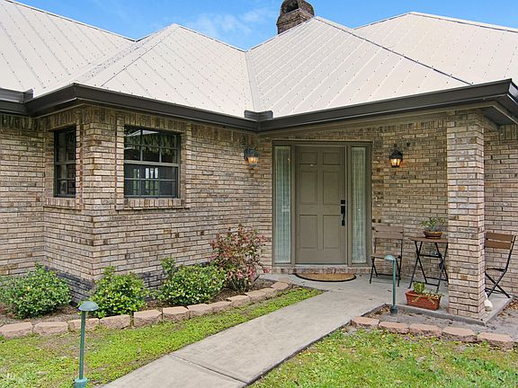 5th image of 4740 Carolwood Dr