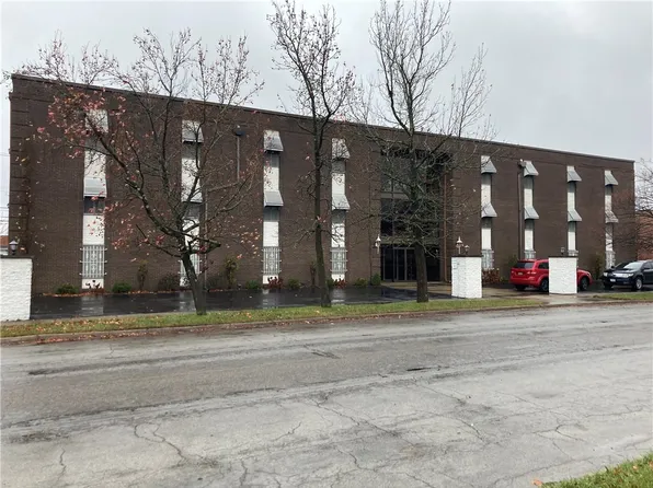 3050 Valerie Arms Dr, Dayton, OH 45405