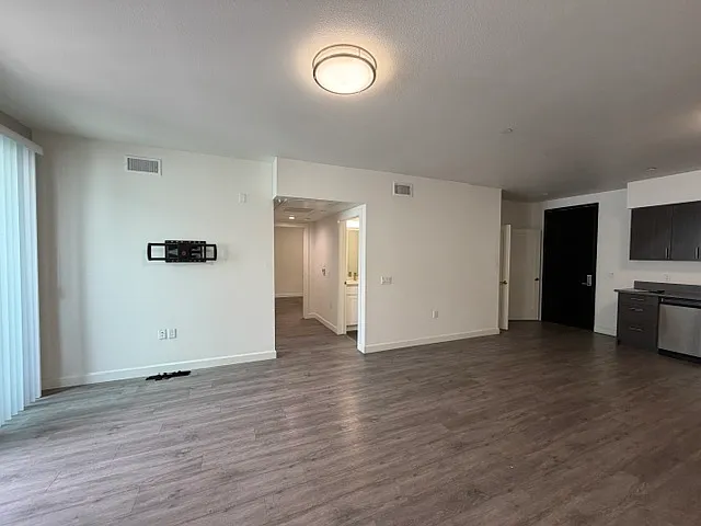 12203 Moorpark St Studio City CA 91604 — Photo 12
