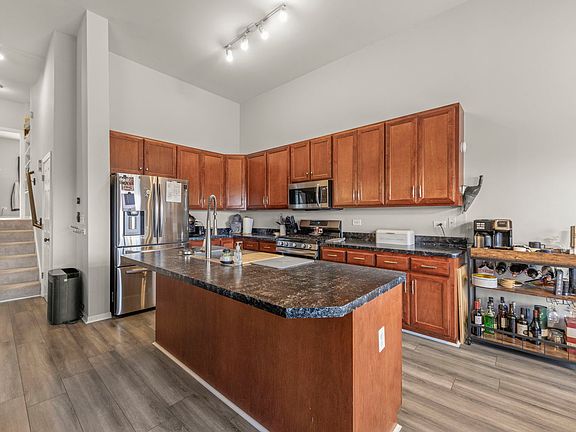 5th image of 23044 Ironwood Dr