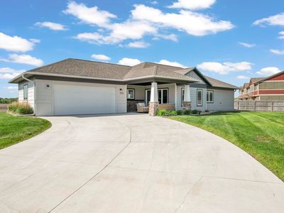 1902 Parks St, Spirit Lake, IA, 51360