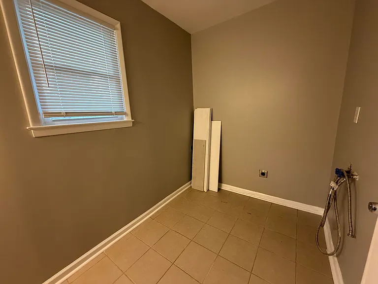 1618 Auburn Dr — Photo 18