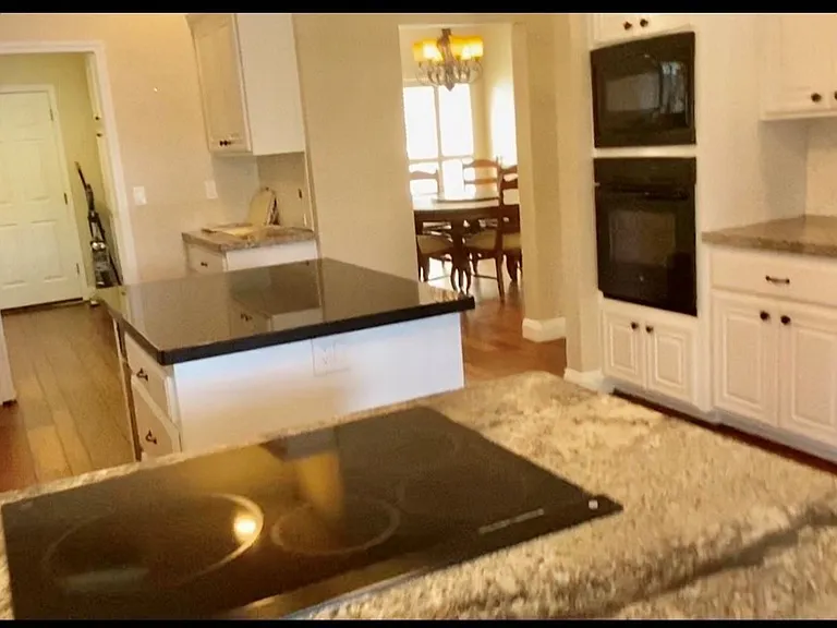 18484 Chaparral Dr — Photo 4