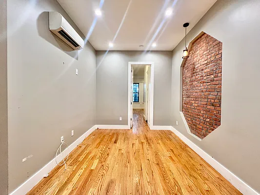 Rented by Hagstrom Management Inc | media 21