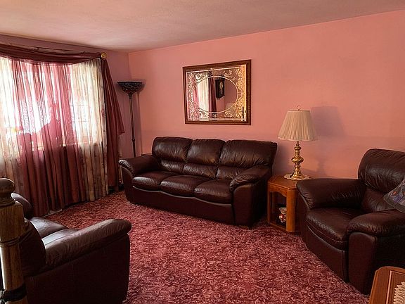 4th image of 129 Woodward Dr