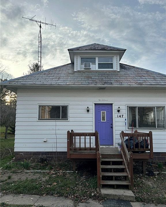 1st image of 147 East St