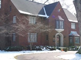 8121 Hendrie Blvd, Huntington Woods, MI 48070