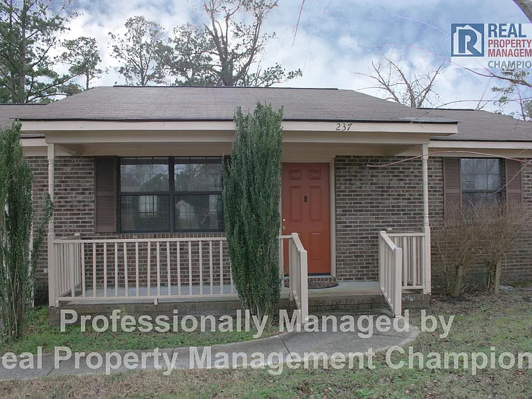 237 Bountiful Ln — Photo 2