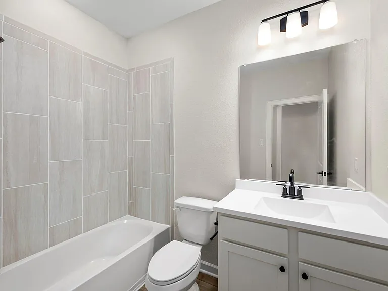 6015 Diamond Leaf Ct — Photo 12