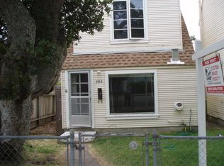 782 Spruce Ave, Pacific Grove, CA 93950