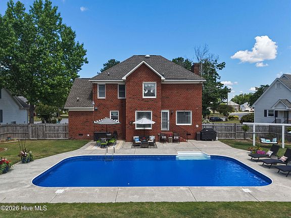 4th image of 1604 Paramore Drive