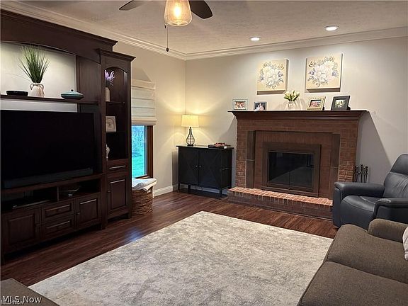 2nd image of 14193 Fernwood Cir