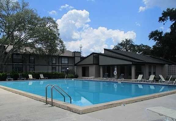 5th image of 4026 Angel Oak Ct APT 202