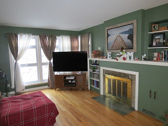 5th image of 278 Devore Dr