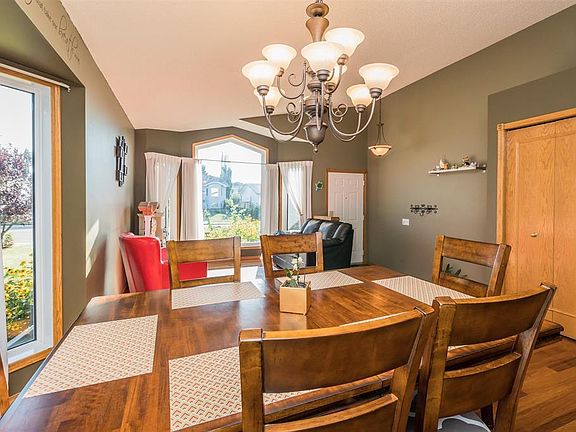 4 Dining_10182022