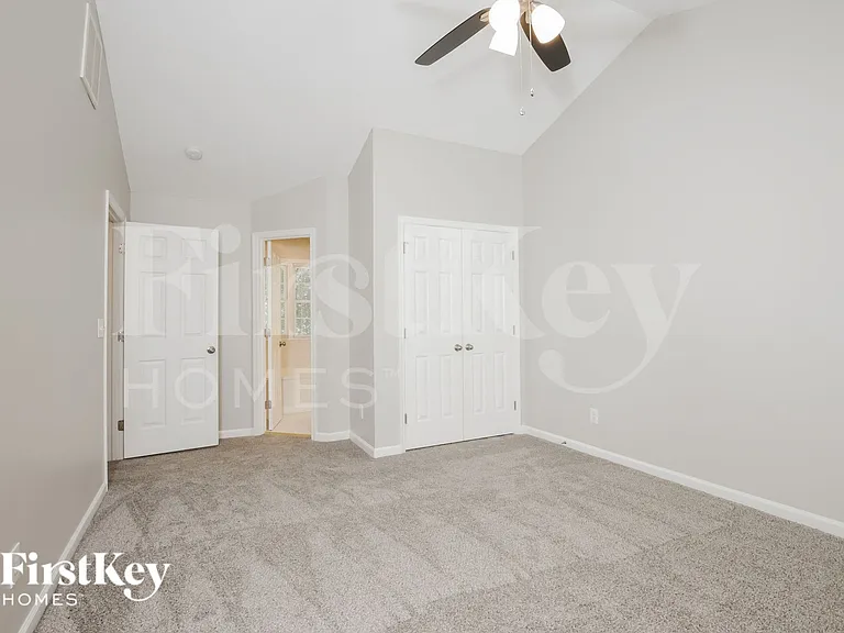 6805 Renwick Ct — Photo 10