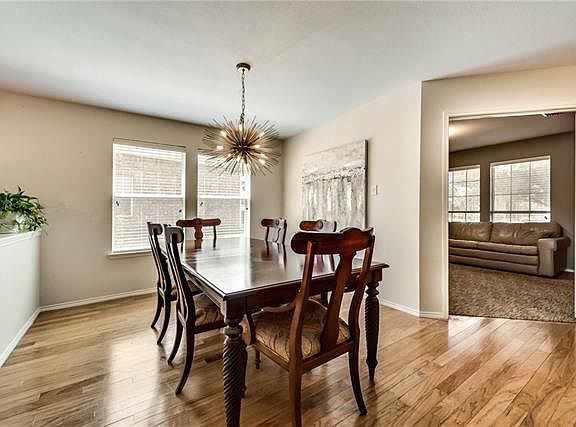 4th image of 308 Highland View Dr