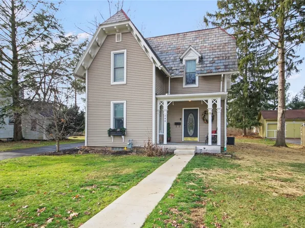 348 S Broad St, Canfield, OH 44406