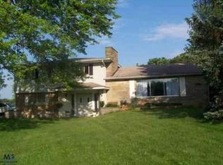 250 Wadhams Rd, Smiths Creek, MI 48074