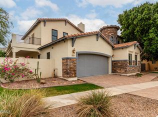 3229 E Mountain Village Cir, Phoenix, AZ 85042